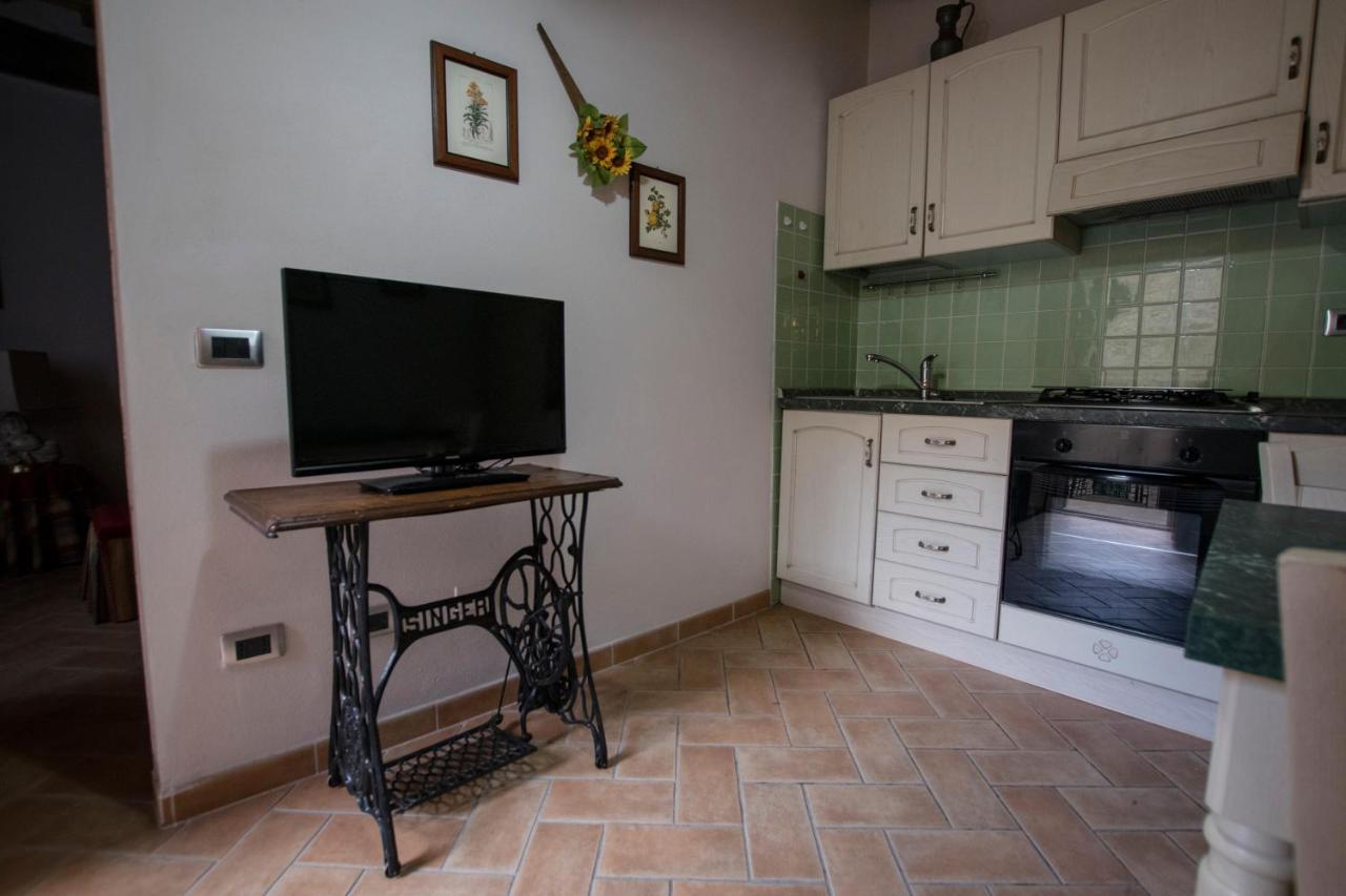 Dimora Tipica Toscana Apartment Monticiano Bagian luar foto