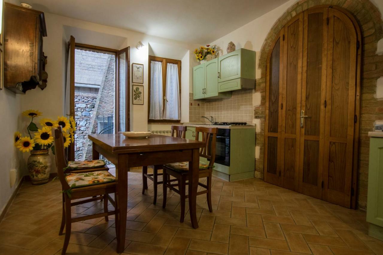 Dimora Tipica Toscana Monticiano Bagian luar foto