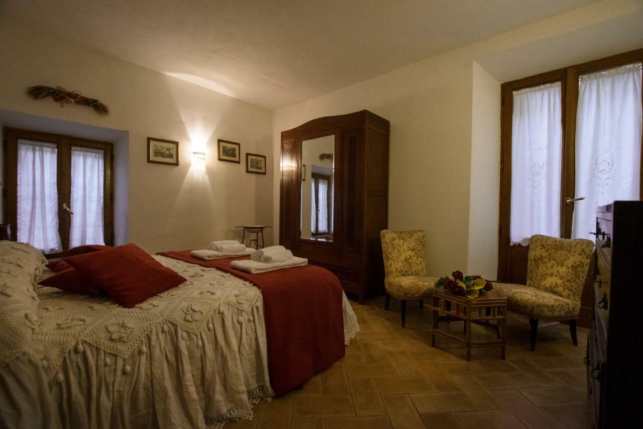 Dimora Tipica Toscana Monticiano Bagian luar foto